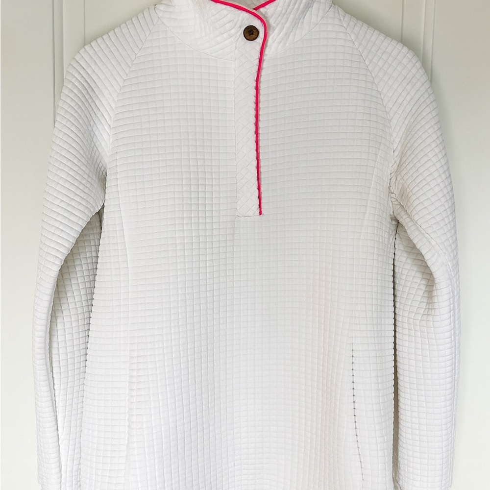 Dudley Stephens White Waffle Pullover. Includes Dudley Stephen’s tote 🍍 - Picture 2 of 15